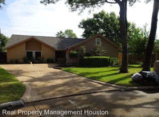 7714 Muirfield Cir, Houston, TX 77095