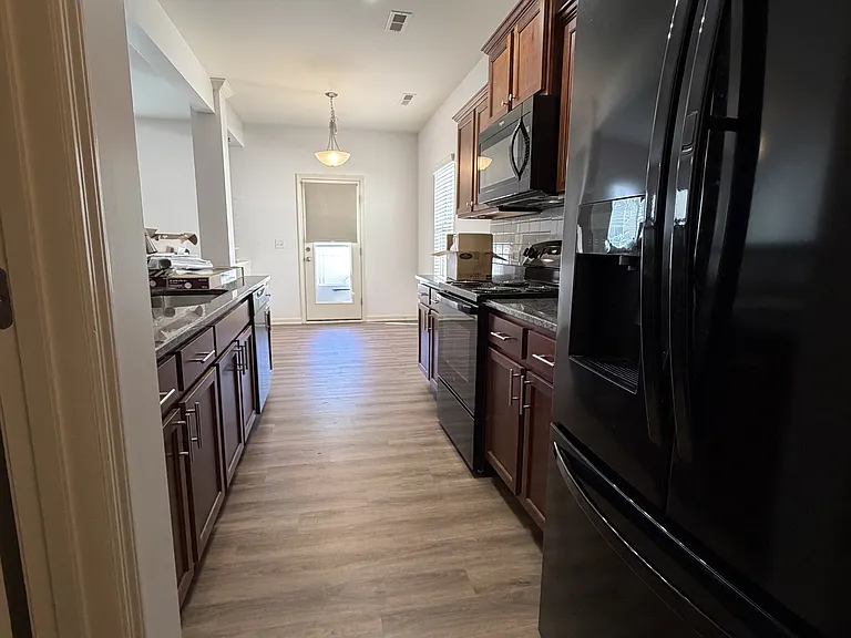 3549 Saddlebrook Dr — Photo 11