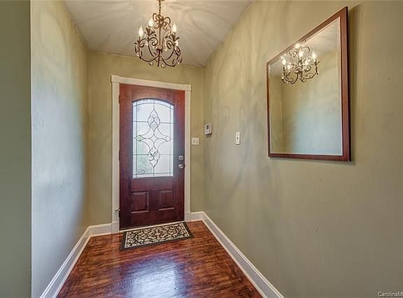 3rd image of 1439 Sterling Ave