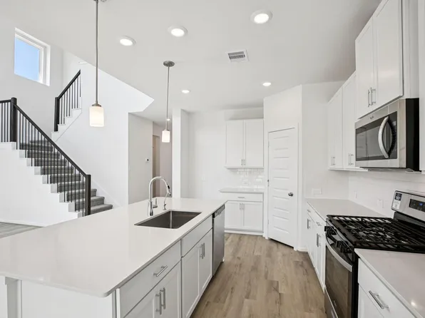 2807 Clapbread Ln, Rosenberg, TX 77471