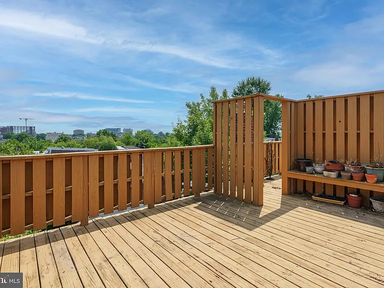 1016 Kirk Ave — Photo 27