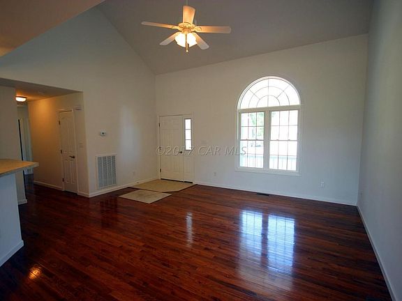 Living Room - View B