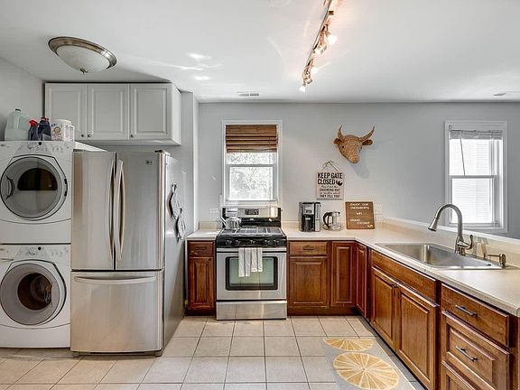 2nd image of 2033 N Albany Ave #2