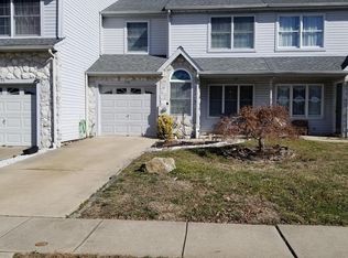 370 Lake Side Dr, Logan Township, NJ 08085