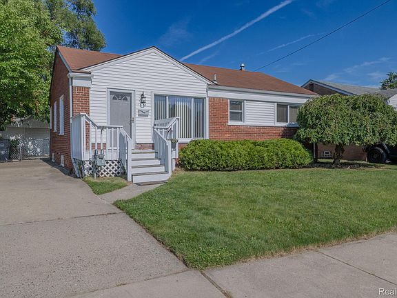 3rd image of 1455 Jeffrey Ln