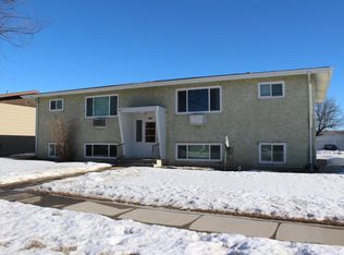 2012 5th St NW APT 1, Minot, ND 58703