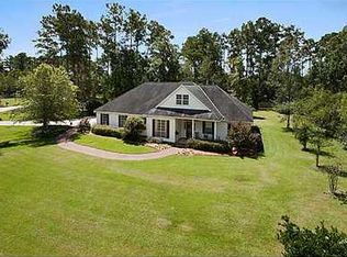 130 President Madison Dr, Madisonville, LA 70447