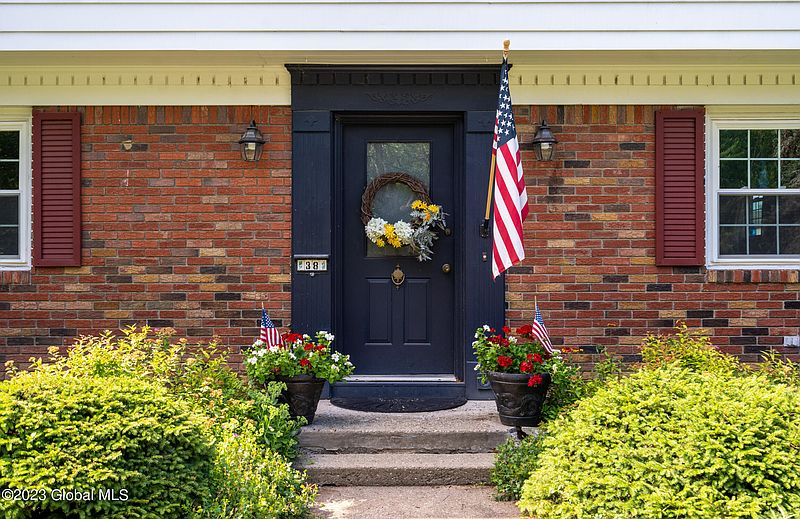 5th image of 38 Valencia Lane