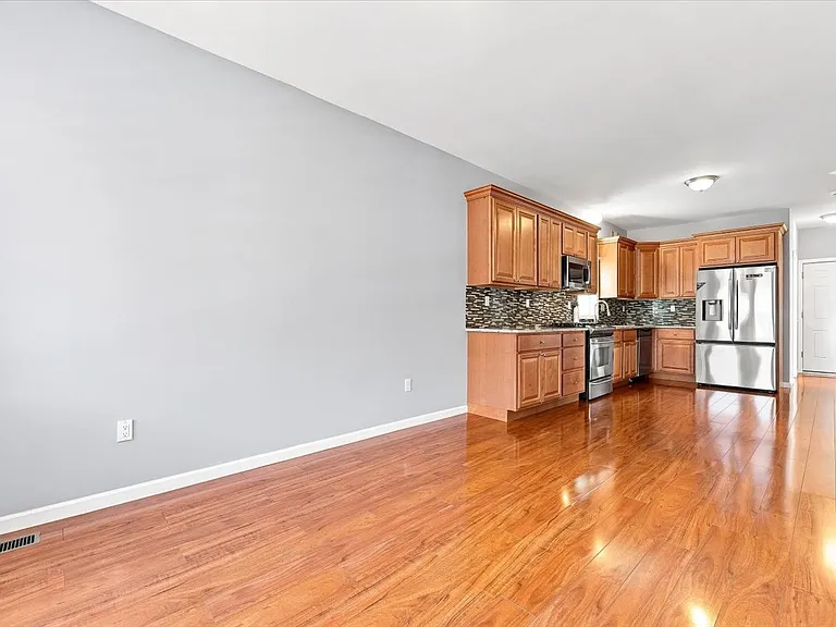 204 Hayward Pl #1 — Photo 3