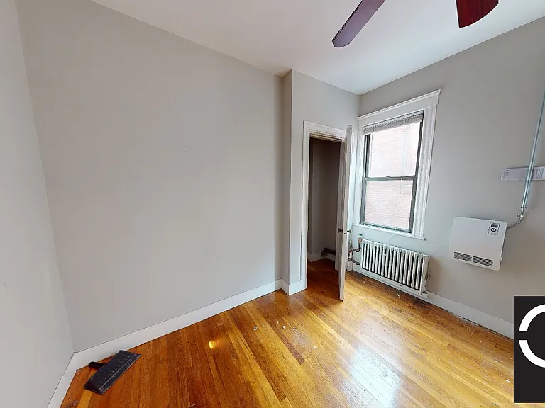 48 John F Kennedy St #15 — Photo 4