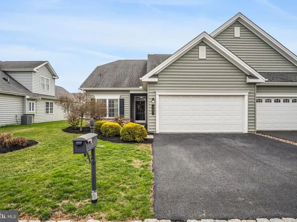 307 Valor Dr, Mechanicsburg, PA 17050