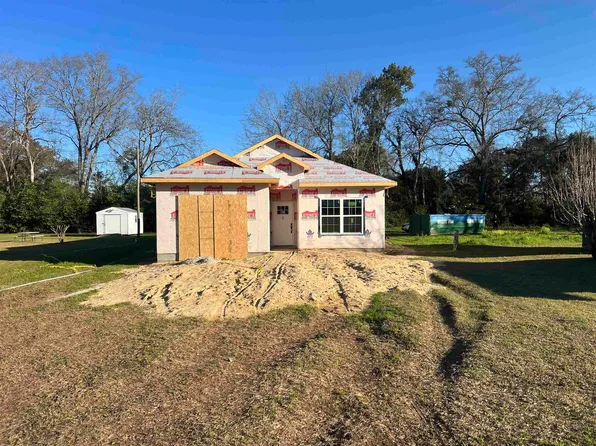 1614 Martin Luther King Jr Blvd, Quincy, FL 32351