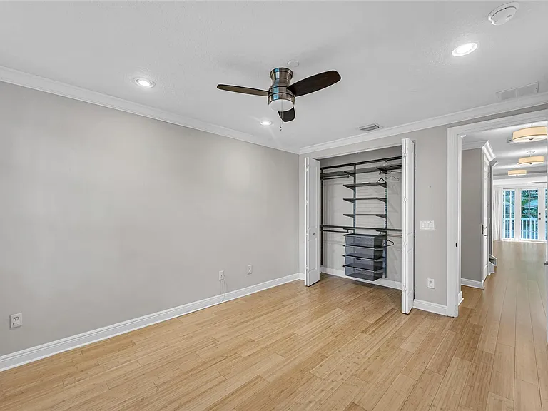 1617 NE 2nd Ct — Photo 35