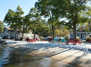 48 S River Rd S #201, Edgewater, MD 21037