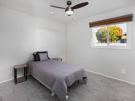 4th image of 1083 E Frost Dr