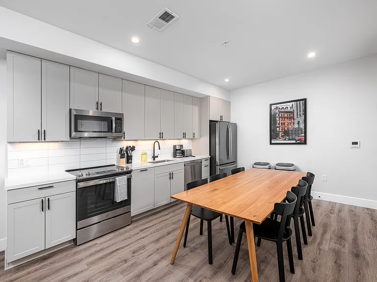 Cypress on Vine Co-Living — Photo 18