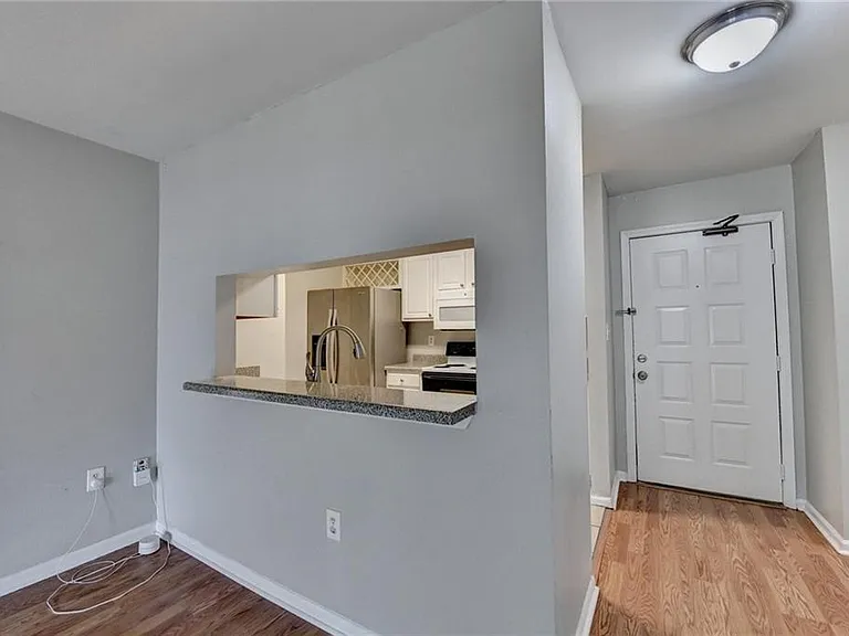3655 Habersham Rd NE #311 — Photo 9