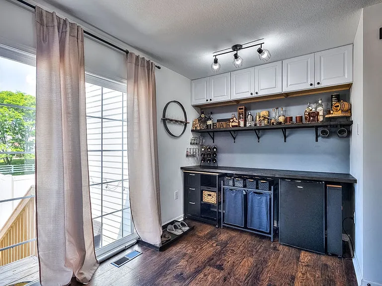 7236 Colonial Affair Dr — Photo 10