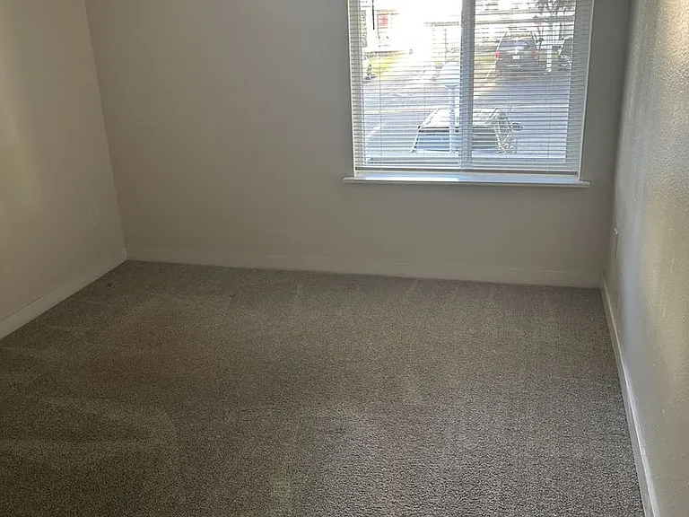 31 S 342nd Pl — Photo 7