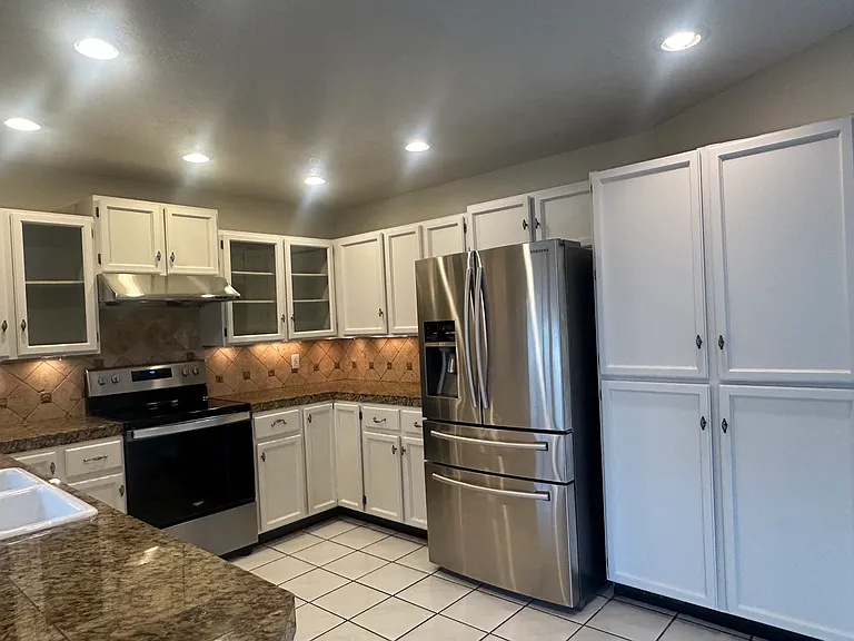 425 E Crown Pointe Dr — Photo 9
