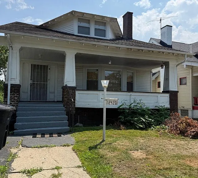 12420 Phillips Ave — Photo 1