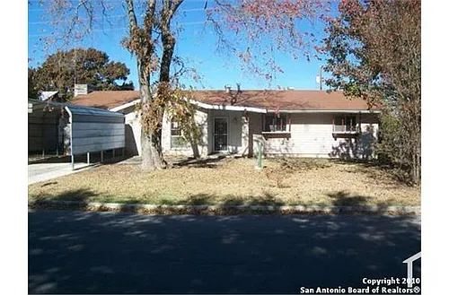 5205 Swann Ln Photo 1