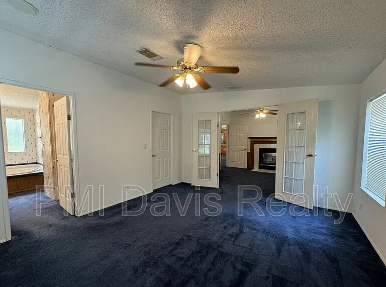 149 Aster Ave — Photo 2