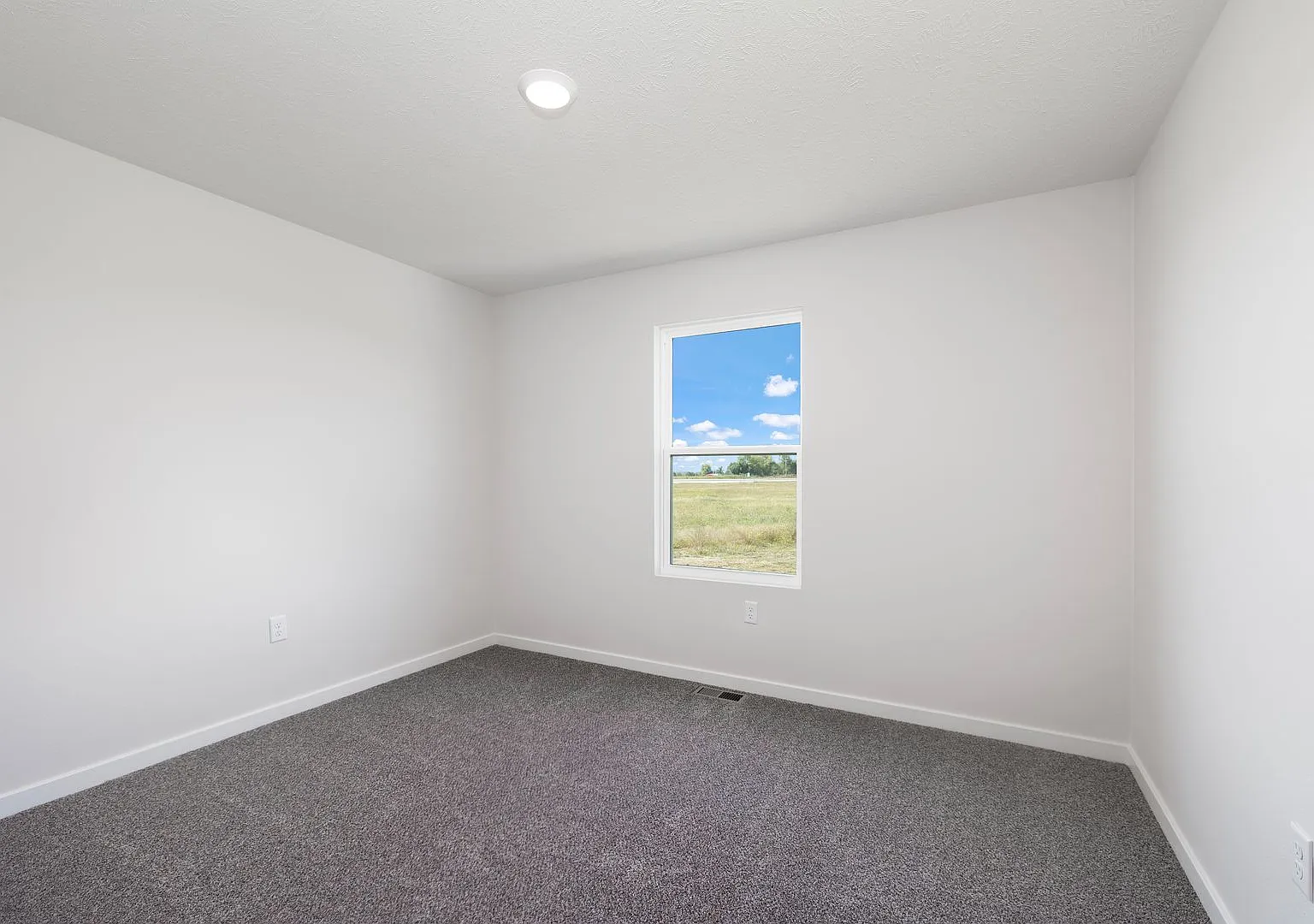 Brand New 3 Bedroom Home - Bolivar, Mo — Photo 2