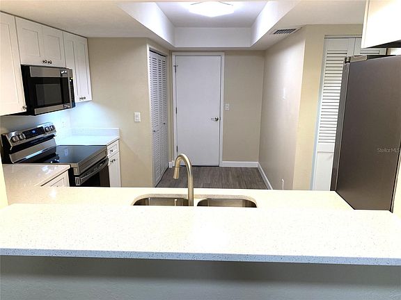 5th image of 11241 Cedar Hollow Ln