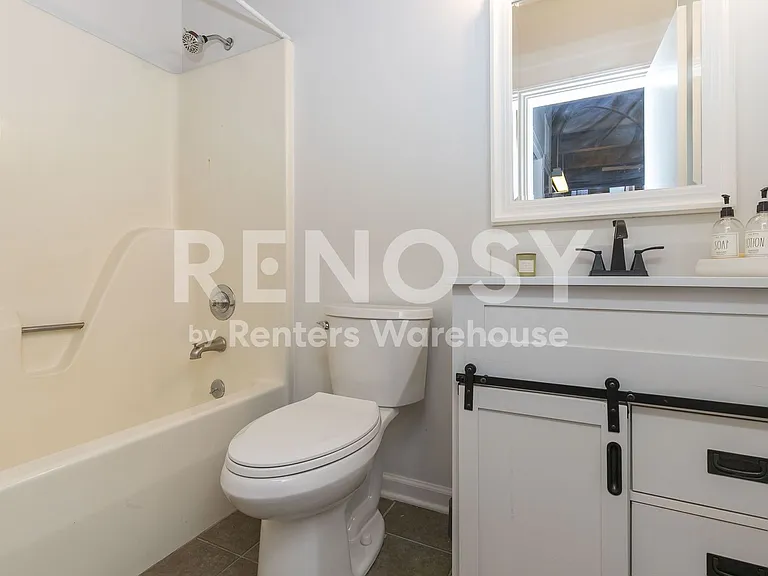 700 Broadway Blvd #210 — Photo 6
