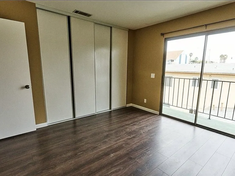 4517 College Way #J — Photo 25