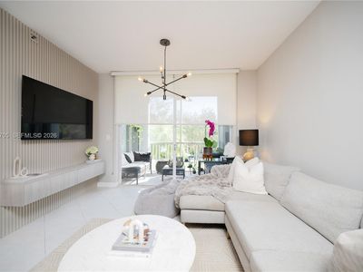 9725 NW 52nd St APT 215, Doral, FL, 33178