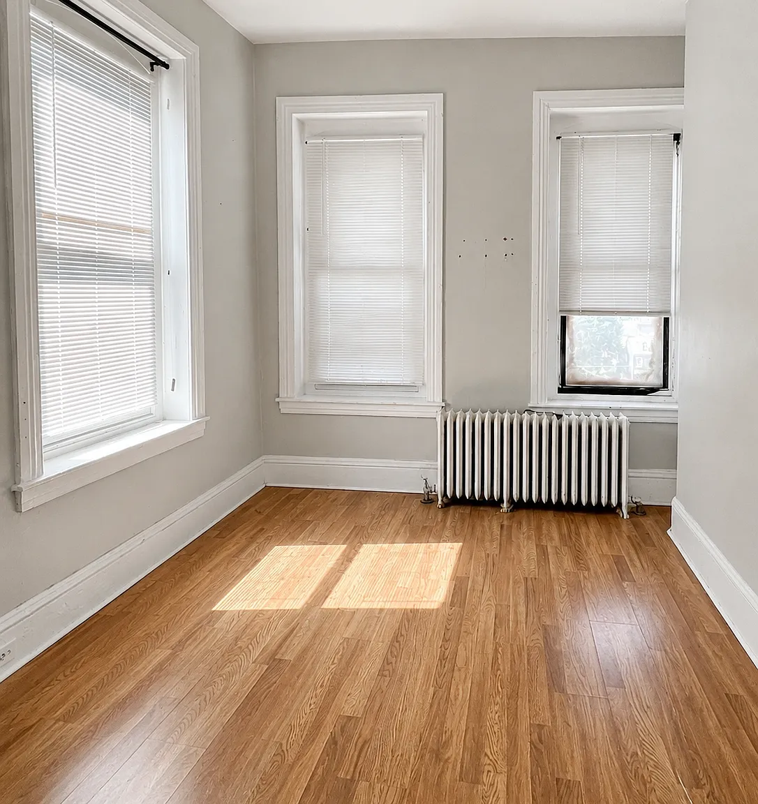 2 bed, 1000 sqft, $1,750 — Photo 1
