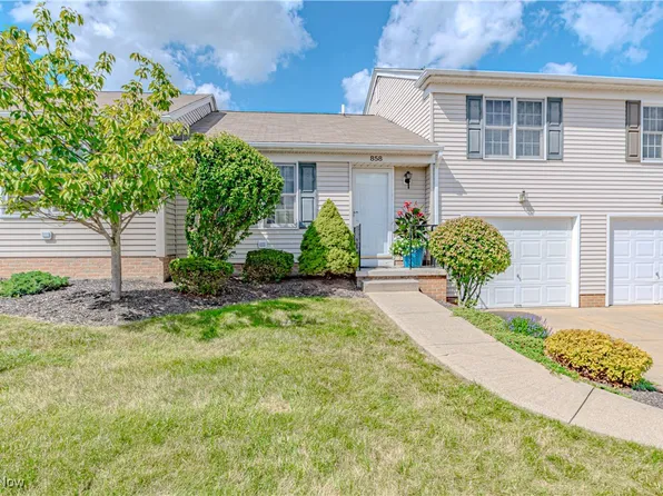 858 Quinebaug Ct, Brunswick, OH 44212
