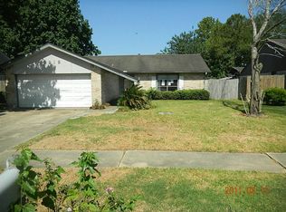 9918 Glenkirk Dr, Houston, TX 77089