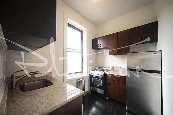 Rented by Platinum Properties | media 21