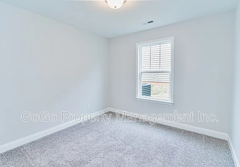 819 Marple Pl — Photo 11