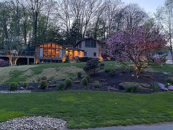 3rd image of 428 Severnside Dr