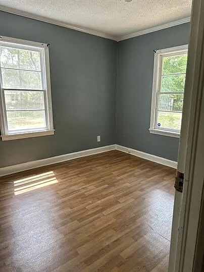 141 Anderson St — Photo 6