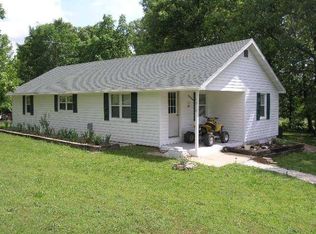 1014 Chestnut Ave, Cabool, MO 65689