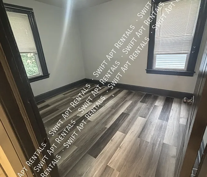 875 S 20th St — Photo 13