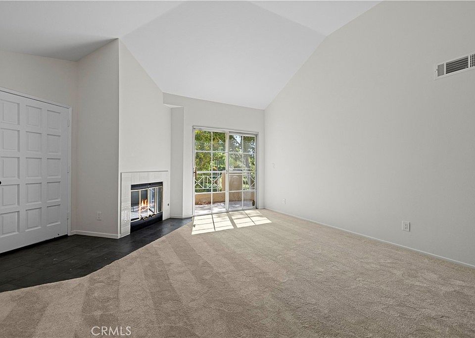 23933 Del Monte Dr Valencia CA Zillow