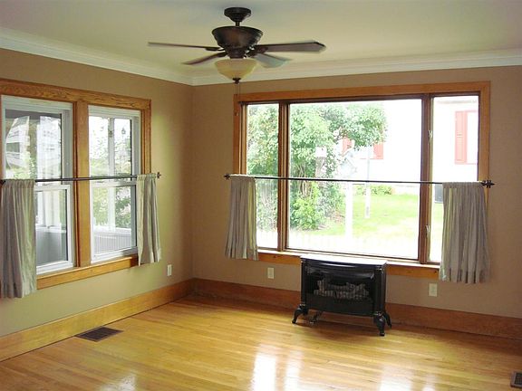 5th image of 812 Rensselaer Ave