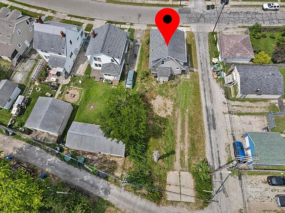 3rd image of 430 Nashoba Ave
