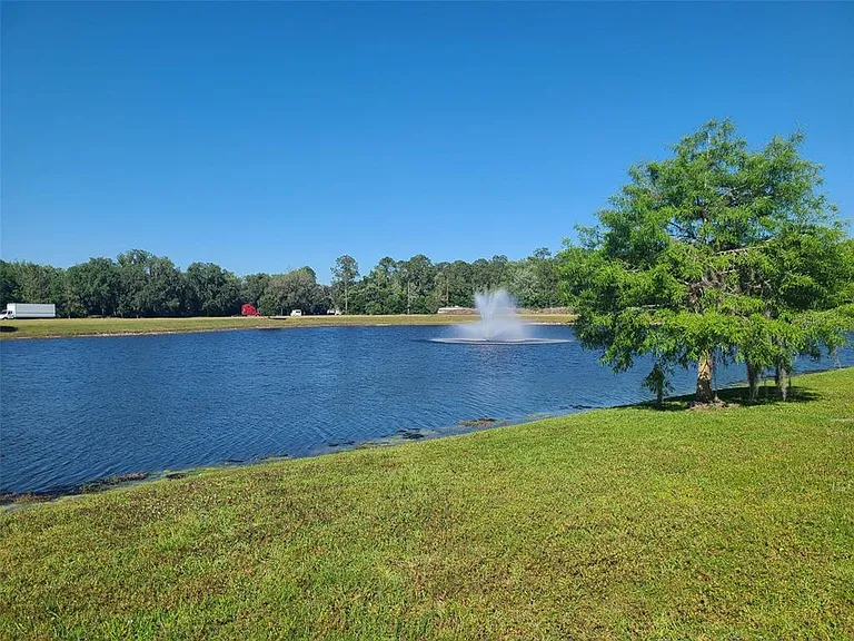 Old Kent Cir — Photo 16
