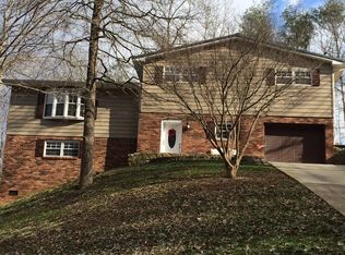 199 Tyree Cir, Elkview, WV 25071