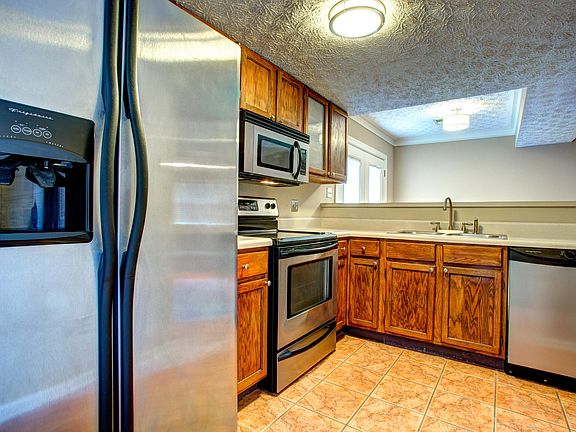 5th image of 2376 NW Wadsworth Dr