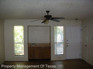 904 Chisholm Trail Cv, Round Rock, TX 78681