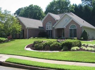 2016 Cambridge Dr, Woodstock, GA 30188