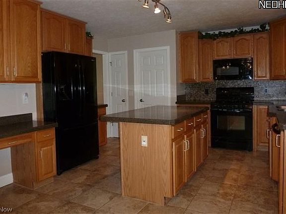 2nd image of 174 Mountainside Dr